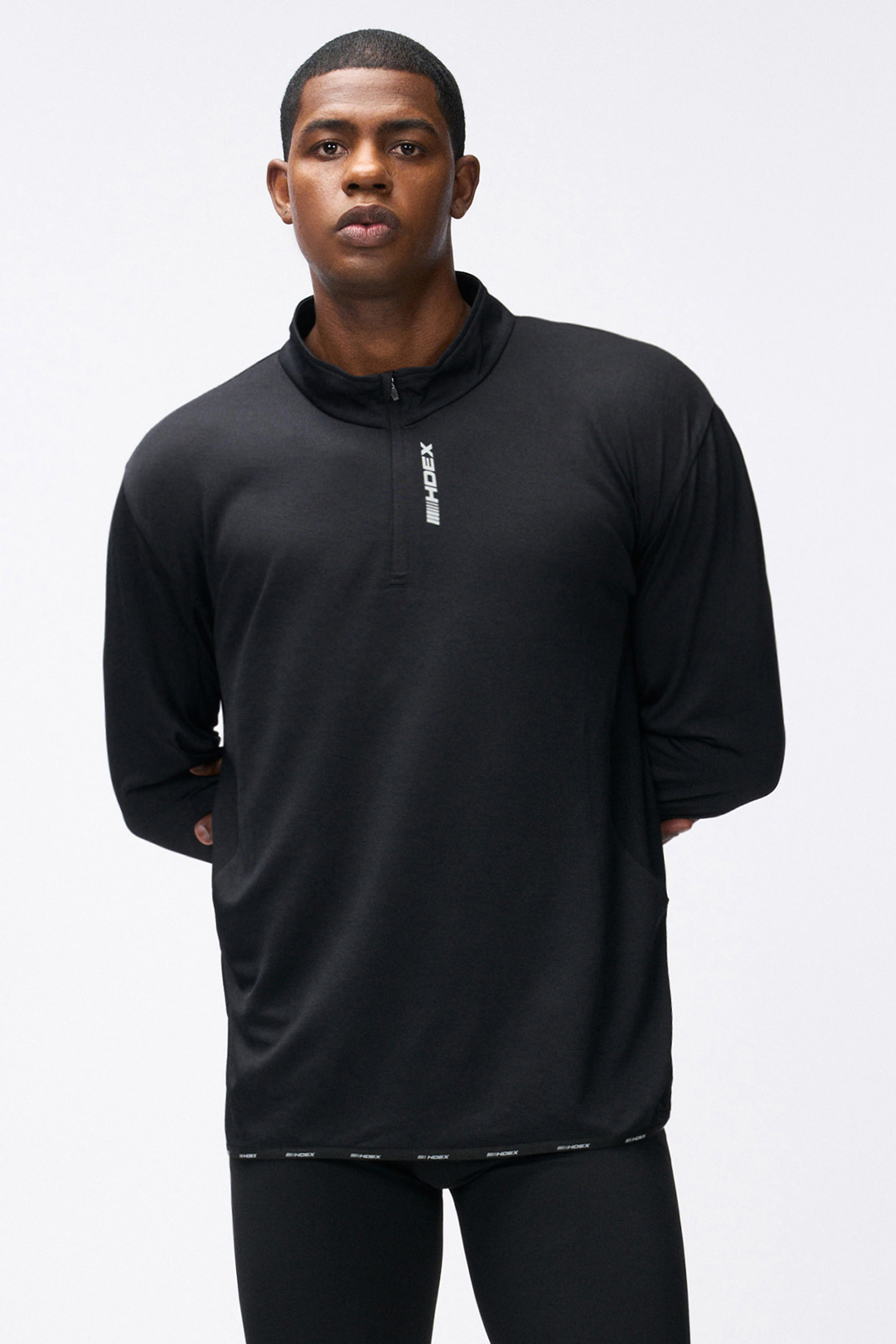 어시스트 와플 퍼포먼스 하프 집업 (Black)